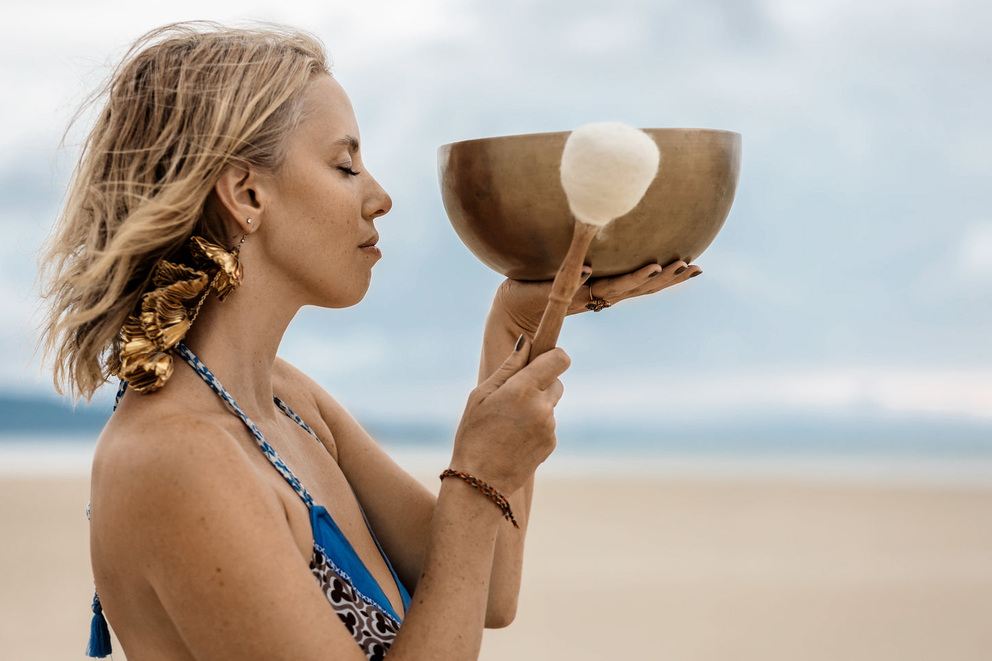 Universal 7 Chakra Singing Bowl in Various Tones
