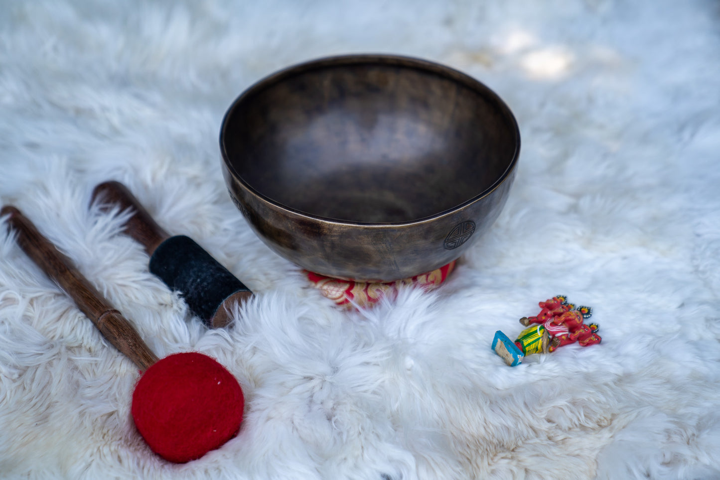 Root Chakra Full Moon Singing Bowl