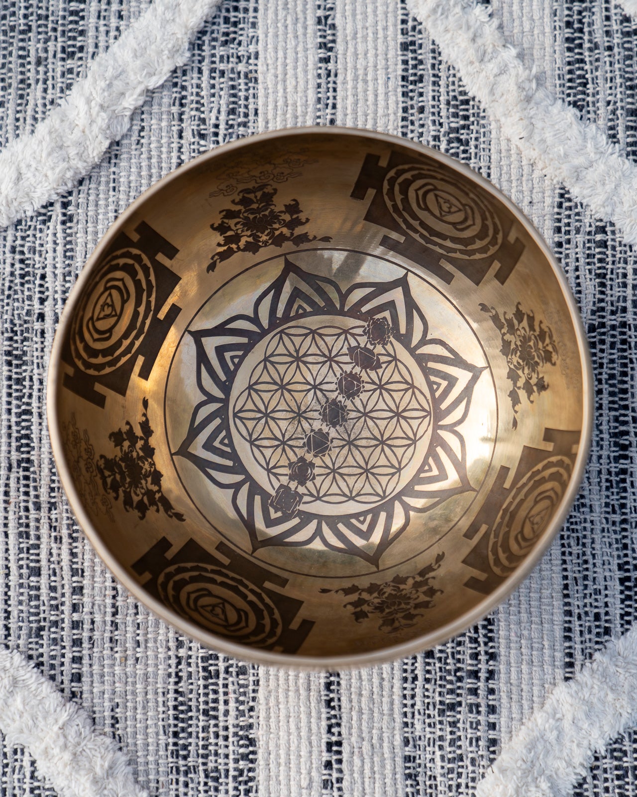 Special Carved Singing Bowl Set