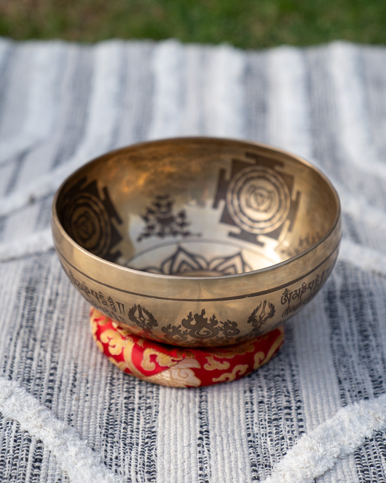 Special Carved Singing Bowl Set