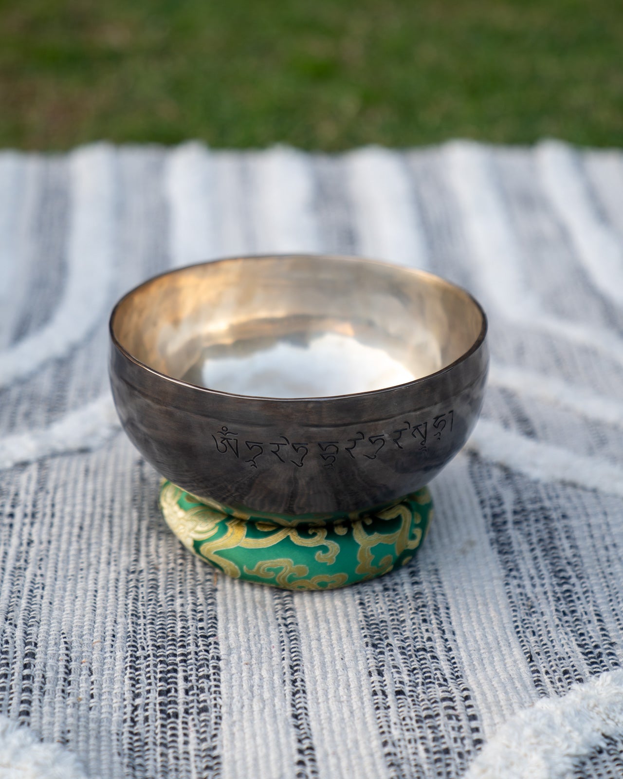 Heart Chakra New Moon Singing Bowl in F