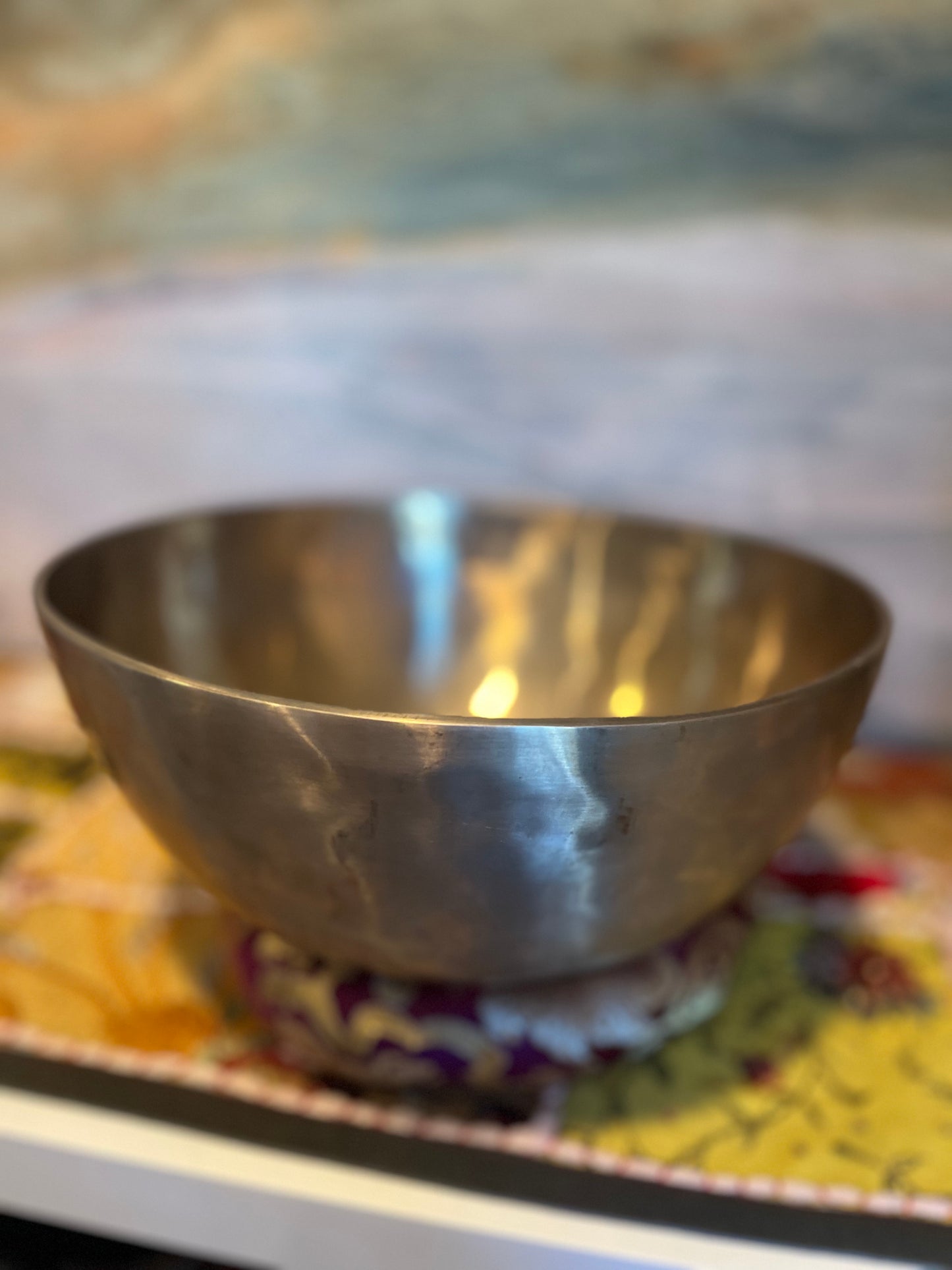 Universal 7 Chakra Singing Bowl in Various Tones