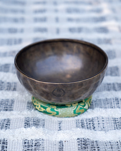 Heart Chakra Full Moon Singing Bowl in F