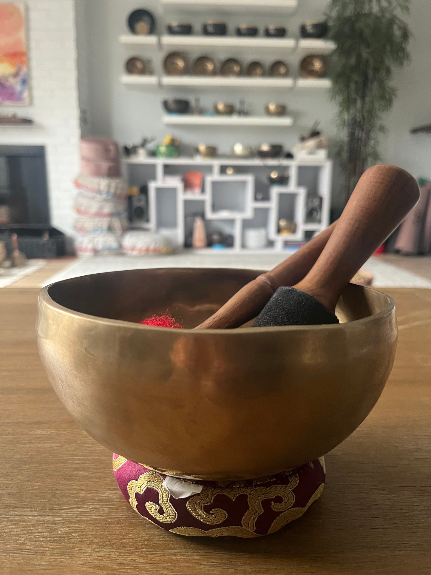 Crown Chakra Singing Bowl in B